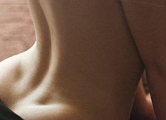 Shumë pak njerëz i kanë këto dy vrima në shpinë, nëse i keni jeni të veçantë