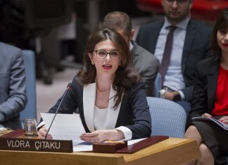 Ambasadorja e Kosovës në SHBA Vlora Çitaku pranon kërkesën për dorëheqje