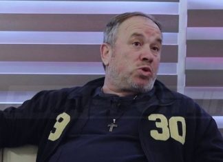 Komentatorin e Televizionit Shqiptar e largojnë nga puna pasi tha që është tifoz i Serbisë