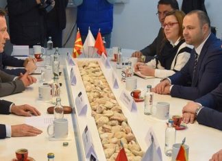 VMRO-ja takohet me bizneset shqiptare, ja çka u premtuan? (VIDEO)