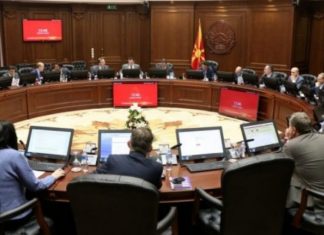 Kërkohen dorëheqjet nga dy ministrat e kabinetit të Zaevit