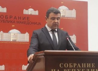 VMRO dorëzon interpelancë për Spasovskin