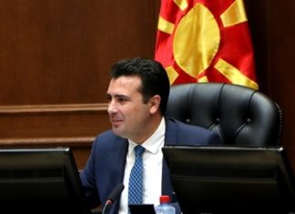 Zaev tregon kush do i votojë ndryshimet kushtetuese edhe pse nuk i ka 80 deputetë (VIDEO)