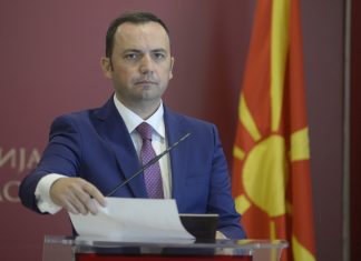 Bujar Osmani ka një porosi për plakun e Llojanit