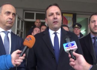 Spasovski: Gruevskin do ta kthejmë në Maqedoninë e Veriut
