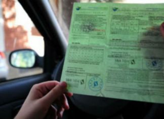 Kartoni i gjelbërt pritet të bëhet obligativ me regjistrimin