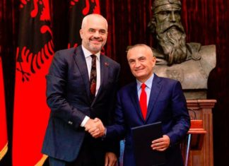 Meta ironi më Ramën: Timonieri ynë pa frena, puthje të papërmbajtura