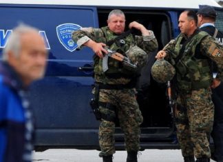 Shpëtohen me helikopter 10 policë të rrezikuar afër fshatit Tanushë