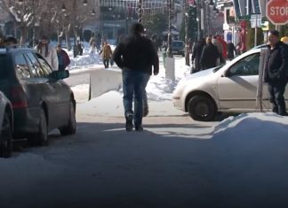 Struganët padisin Komunën për rrugët e pa pastruara