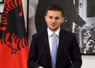 “Shfajësohet” Gent Cakaj: Nuk është përgjegjësia jonë pse Macron nuk do ti hapi negociatat