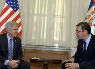 Ambasadori amerikan në Beograd: Serbia është në anën e gabuar të historisë