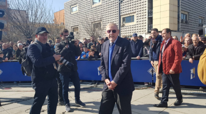 walker8_1550404059-9964070