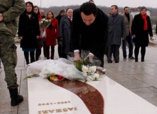 Kurti: Zemra e qëndresës së kombit tonë ishte vetë Adem Jashari