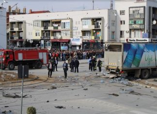 Pamje nga momenti kur ndodhi aksidenti në Gjilan (VIDEO)
