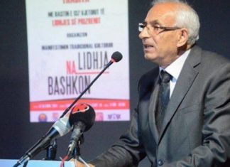 Dygjuhësia nis me gabime, Mustafa: Kur bushtra ngutet, nxjer këlyshë të verbër (VIDEO)