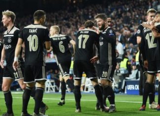 Ajaxi shkatërron 4-0 Willem II dhe siguron Kupën në Holandë (VIDEO)
