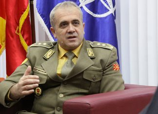 Gjenerali maqedonas Gjurçinovski për vizitë në forcat e armatosura të Shqipërisë