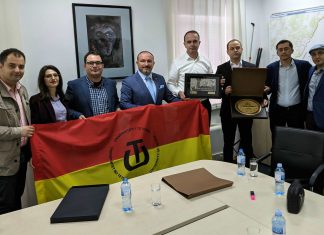 Universiteti i Tetovës në mbështetje të shqiptarëve të Malit të Zi (FOTO)