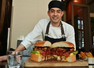 E çuditshme, përgatitet hamburger 900$ për nder të Perandorit të Japonisë (FOTO)