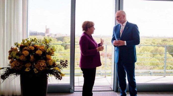 merkel-rama-1
