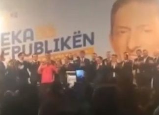 Shikoni si Shkurte Fejza e “dridhi” mbrëmë Tetovën në tubimin e Rekës me këngën “Xhamadani vija vija” (VIDEO)