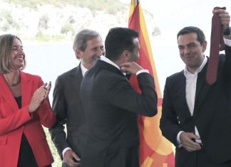 Cipras: Kravatën e Zoranit e mbaj në sirtarin e byrosë, më përkujton momentin historik