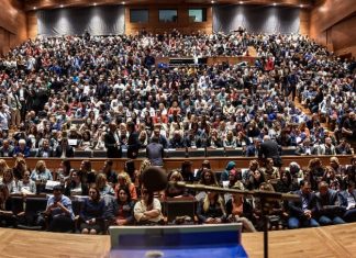 Artan Grubi i çon “selam” opozitës: Në fund të gjithë vijnë në BDI (FOTO)