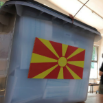 Info Shqip: VLEN: Shoferi i Sadulla Durakut është kapur duke i mbushur kutitë e votimit