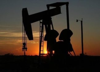 Greqia nis kërkimet për naftë pranë Shqipërisë në detin Jon