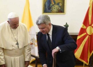 Kjo është dhurata e presidentit Ivanov për Papa Françeskun