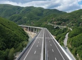 Nëse e ndaloni makinën në urën e autostradës “Arben Xhaferri” ky dënim ju pret