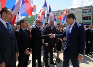 Gjuric ankohet: Kurti nuk po ndalet së poshtëruari serbët në Kosovë