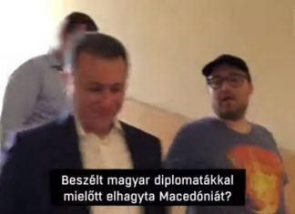 Azilanti Nikolla Gruevski i ik gazetarit hungarez që e ndjek nëpër shkallë (VIDEO)