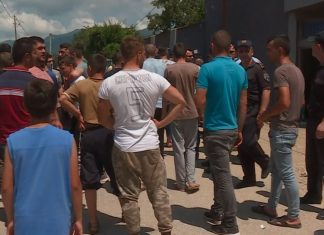 Ja çfarë u konfiskua sot në Luboten, qytetarët hidhen në protesta (VIDEO)
