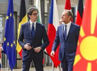 Pendarovski kërkon që Maqedonia të mos jetë në një paketë me Shqipërinë