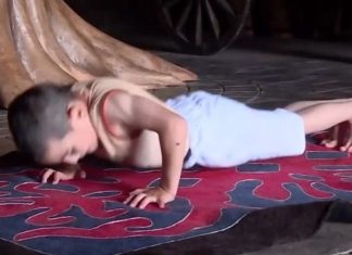 E habitshme, 6-vjeçari që bëri 4200 pompa për 2 orë (VIDEO)