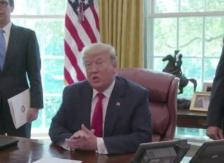 Gazetari nga Shkupi i dërgon letër presidentit Trump