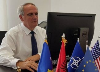 Ambasadori, Gjergj Dedaj ‘ndez luftën’ me Ambasadën turke në Shkup