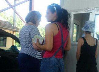 Katica Janeva fotografohet në një vendkalim kufitar (FOTO)