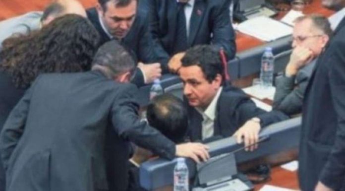 vetevendosje