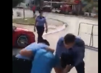 Kosovë, godet me shuplakë policin në detyrë, arrestohet brutalisht nga policia (VIDEO)