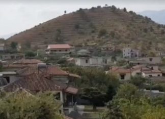Brenda fshatit shqiptar ku dikur kishte njerëz, sot ka vetëm 80 persona (VIDEO)
