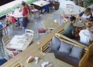 Tërmeti shkundi Tiranën por ky klient nuk largohet pa e ngrënë picën (VIDEO)
