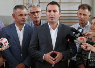 A do të rriten rrogat e arsimtarëve? Ministri Ademi në fundjavë do të takojë sindikalistët