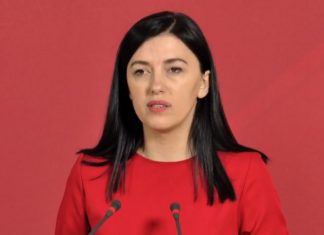 Albulena Haxhiu kërkon që Kastrati të dënohet për gjuhën që përdori ndaj Osmanit