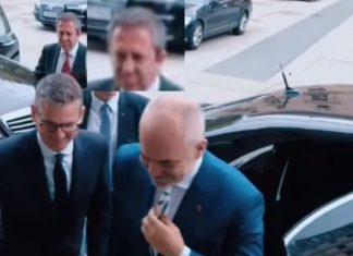 Gjatë takimit me Merkelin Rama nxjerr jashtë ambasadorin shqiptar për këtë arsye