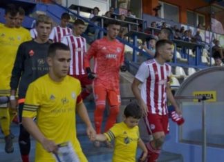Pas Durmishajt, Greqia i merr një tjetër lojtar Shqipërisë
