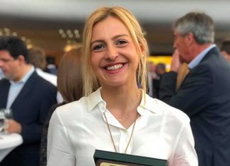 Kush është ministrja e re e financave që i bashkohet kabinetit të Zaevit