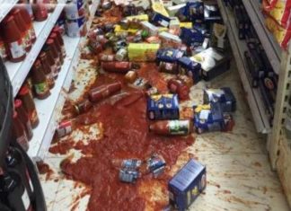 Shikoni dëmet që ka shkaktuar tërmeti në një supermarket në Durrës (FOTO)