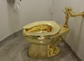 Vlen plot 1 milionë paund, grabitet tualeti prej ari 18 karat në pallatin historik (FOTO)